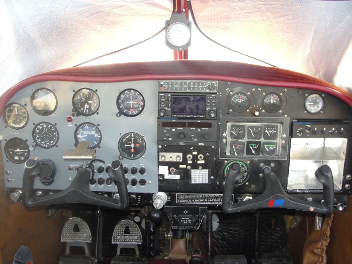 Piper Cherokee Cockpit